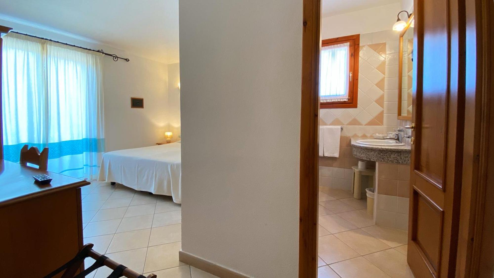 Le Anfore Hotel Виласимиус Екстериор снимка