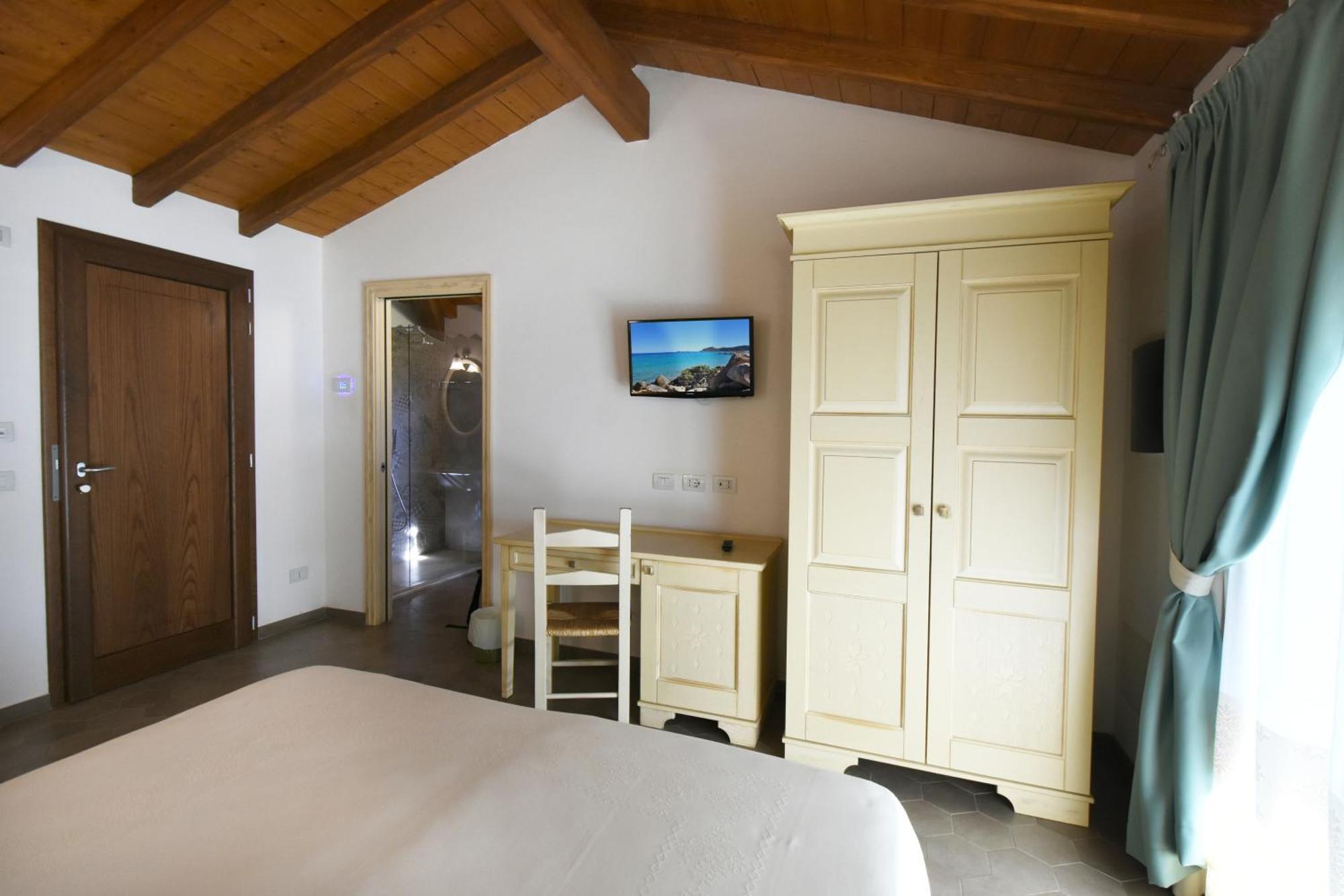 Le Anfore Hotel Виласимиус Екстериор снимка